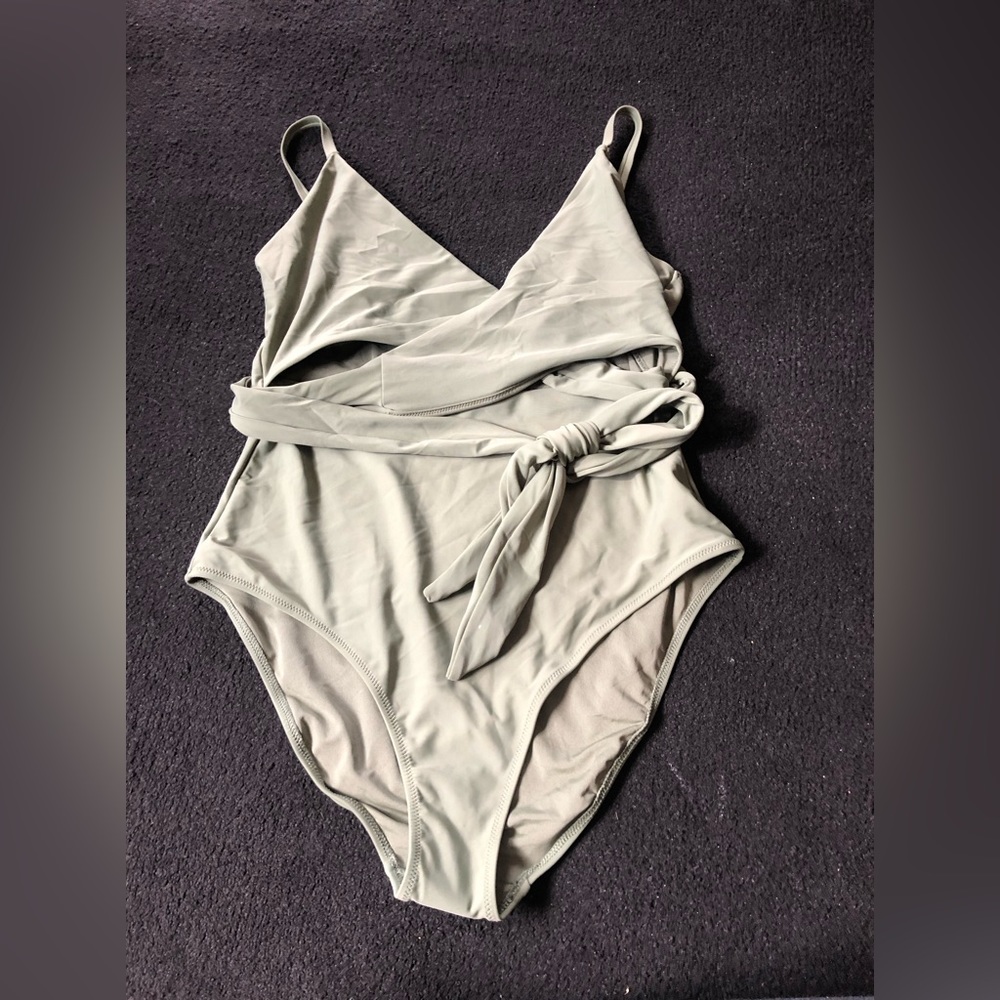 Aerie one piece swim